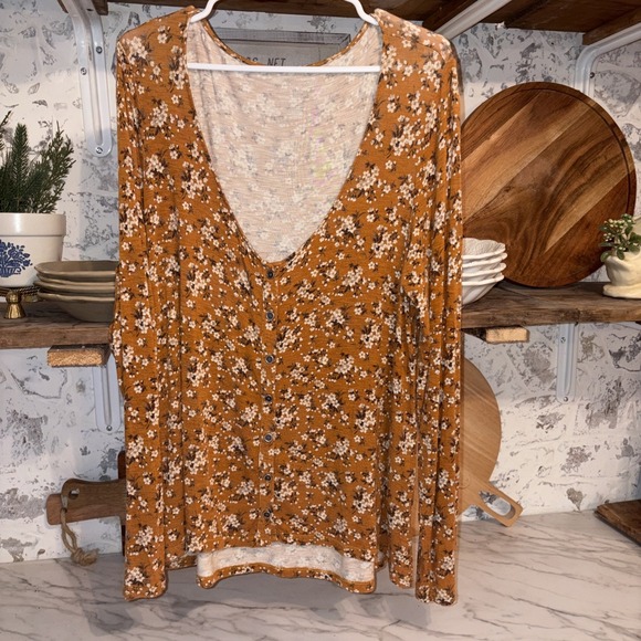 American Eagle Outfitters Tops - American Eagle Cottagecore Cozy Oversized Floral Mustard Yellow Cardi Shirt Med